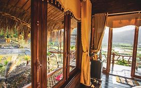 Nhà Trong Bản - Homestay Măng Đen